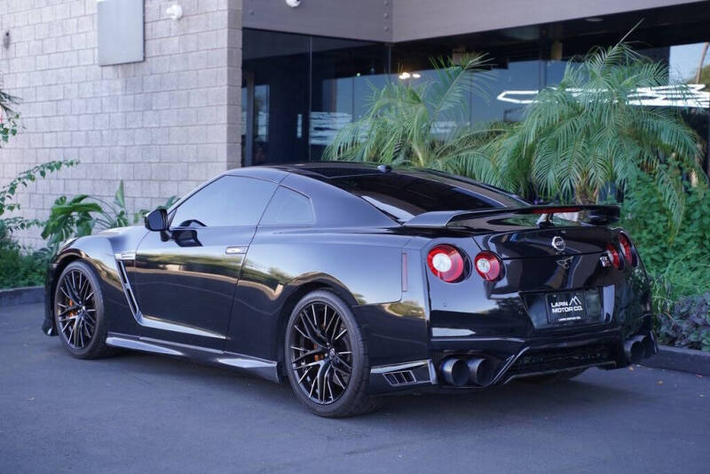 2017 Nissan GT-R Premium