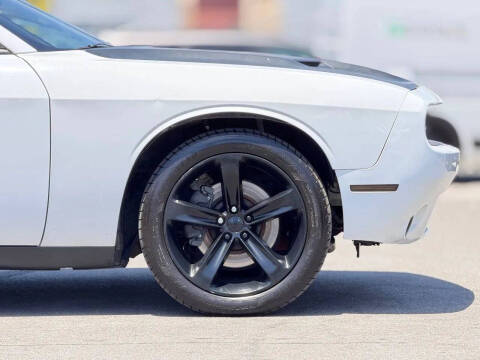 2017 Dodge Challenger