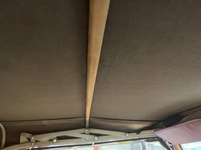 1948 Ford Super Deluxe