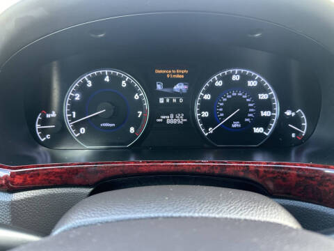 2012 Hyundai Equus Signature