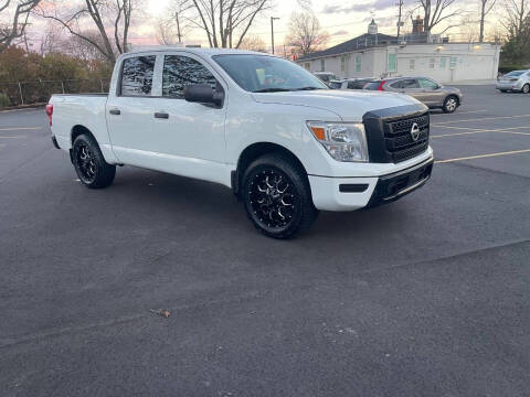 2022 Nissan Titan S
