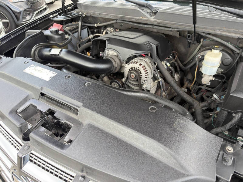 2010 Cadillac Escalade Luxury