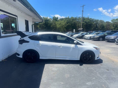 2017 Ford Focus ST