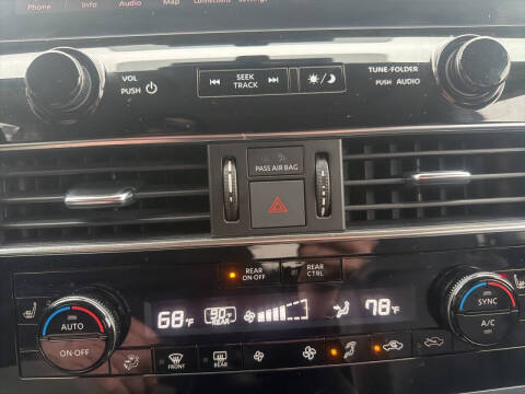 2022 Infiniti QX80 Luxe