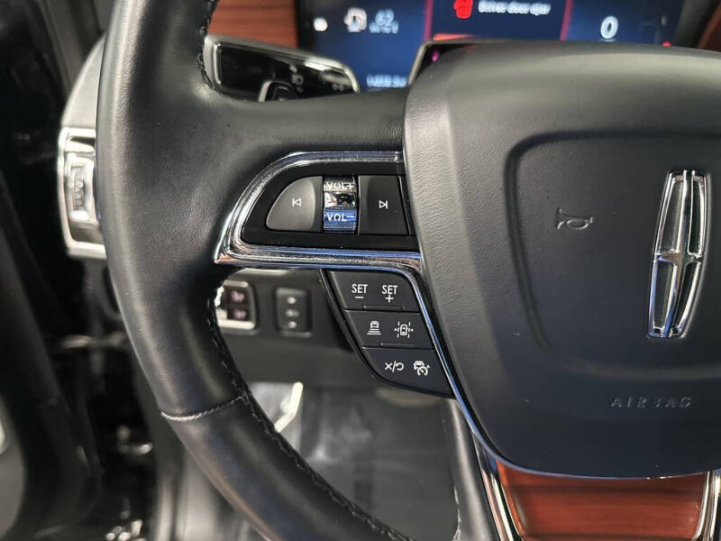 2023 Lincoln Navigator L Reserve