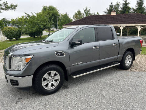 2017 Nissan Titan SV