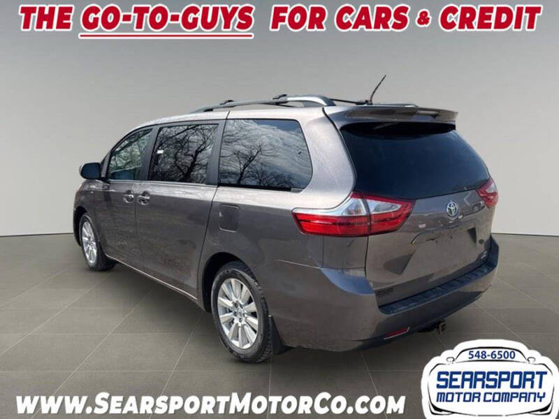 2017 Toyota Sienna