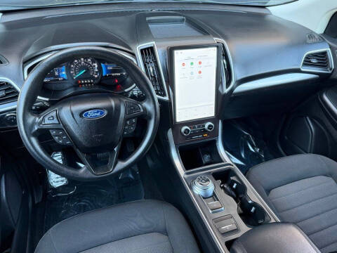 2021 Ford Edge SE