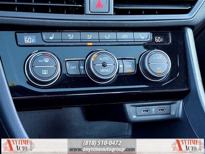 2020 Volkswagen Jetta R-Line