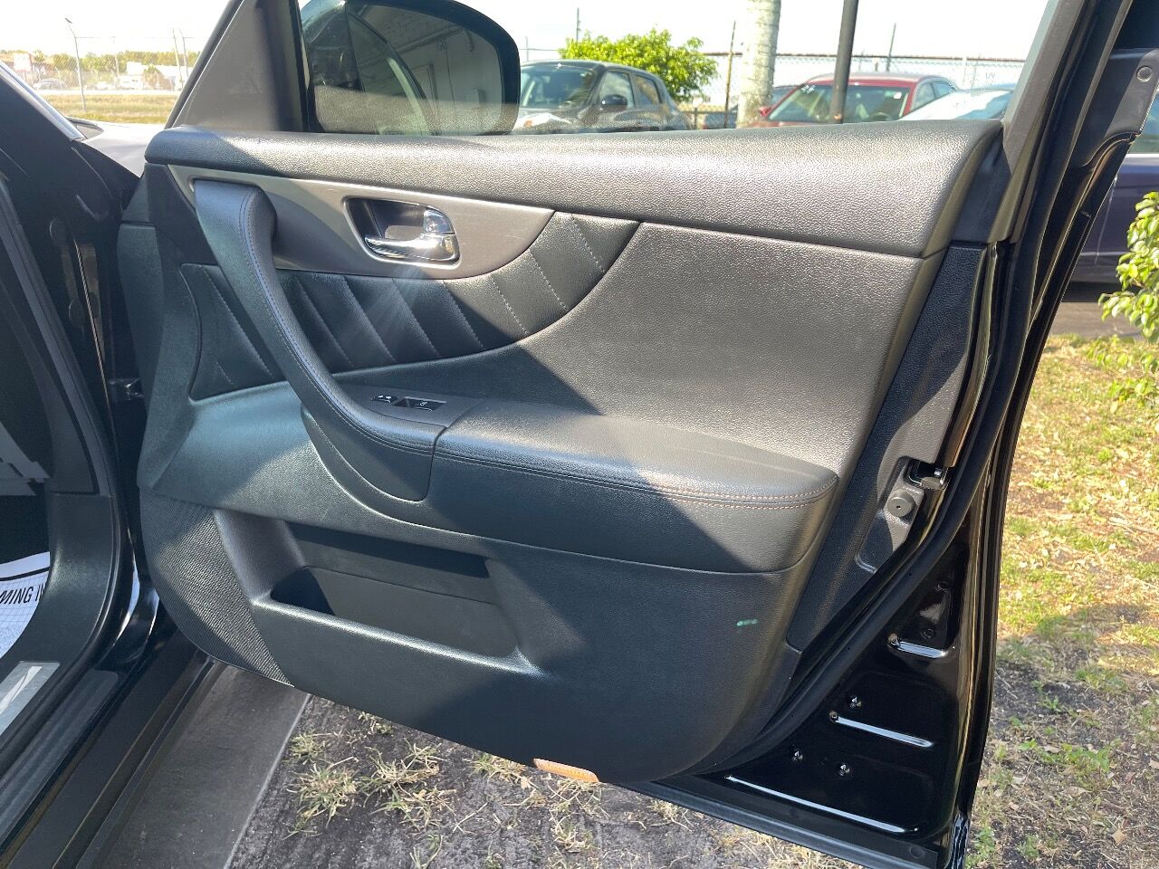 2017 Infiniti QX70 SUV - $18,900