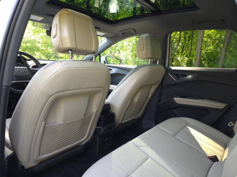 2023 Audi Q4 e-tron quattro Premium 50