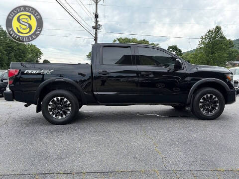2021 Nissan Titan