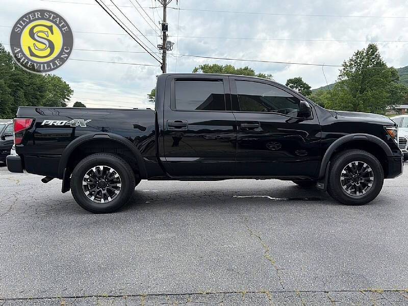 2021 Nissan Titan