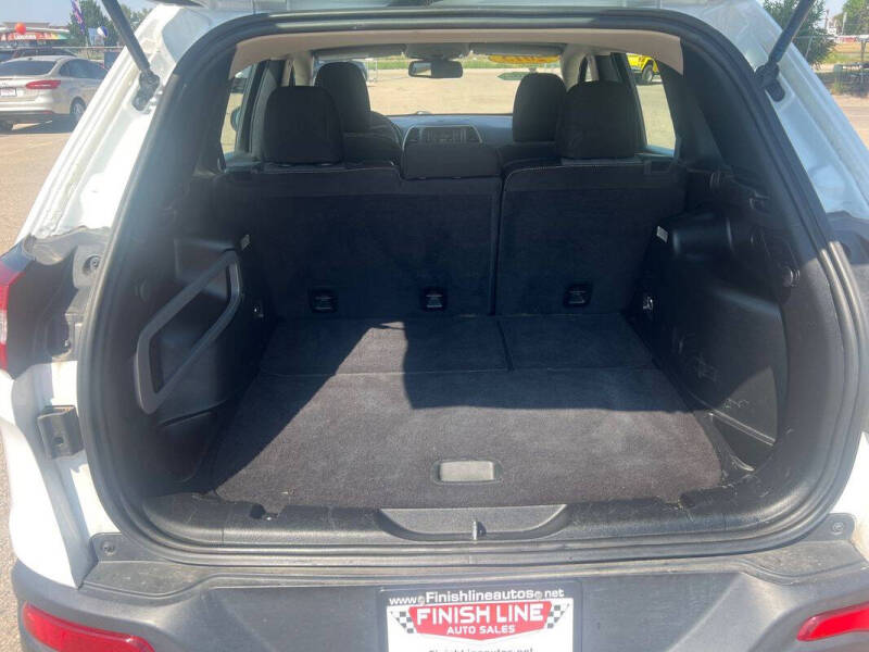 2015 Jeep Cherokee Sport