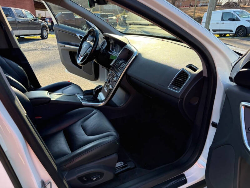 2015 Volvo XC60 T5 Premier