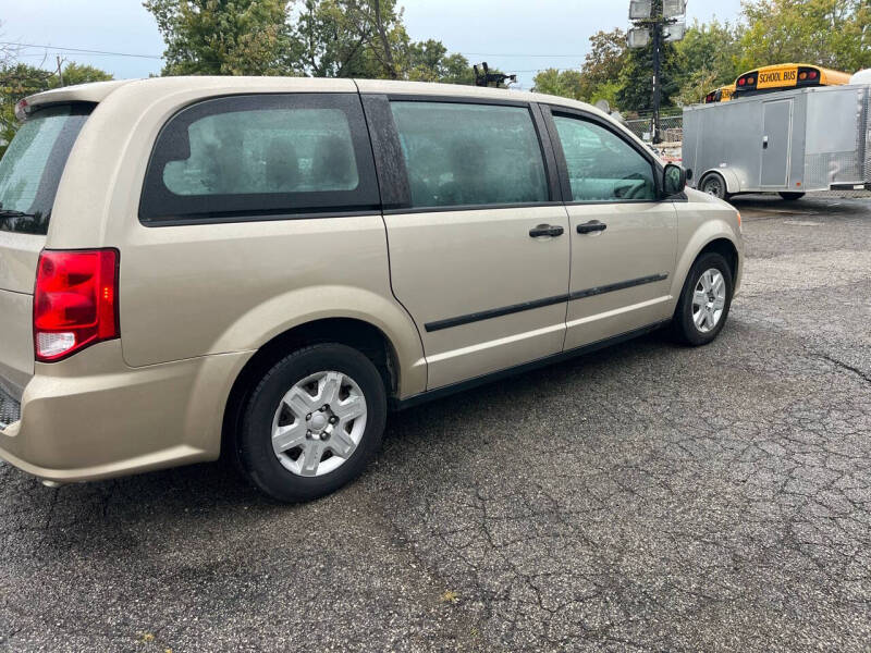 2013 Dodge Grand Caravan American Value Package