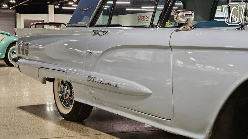 1960 Ford Thunderbird