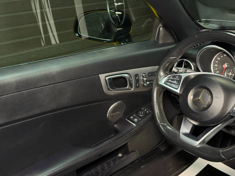 2017 Mercedes-Benz SLC SLC 300