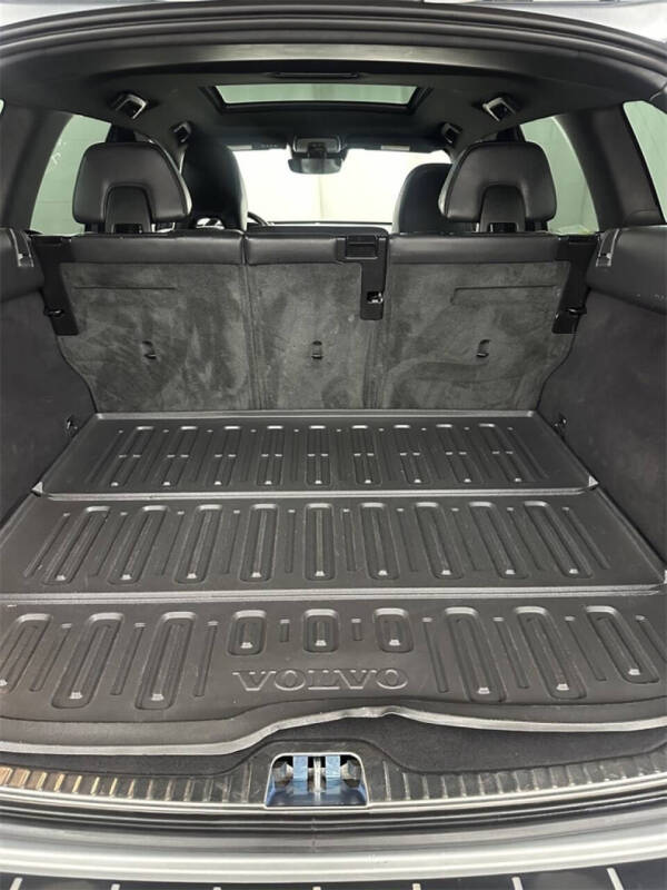 2017 Volvo XC60 T6 R-Design