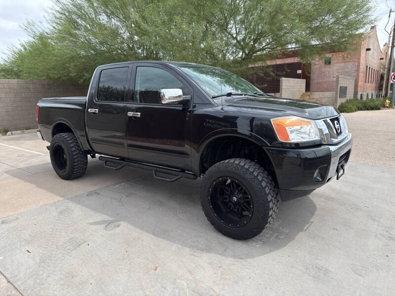 2015 Nissan Titan SV