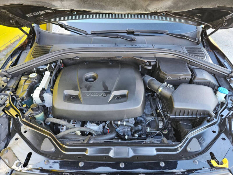 2016 Volvo XC60 T5 Drive-E Premier