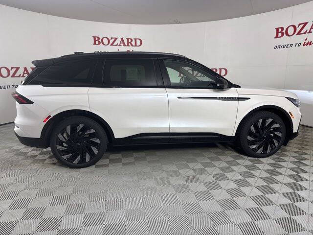 2025 Lincoln Nautilus Hybrid Reserve