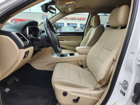 2022 Jeep Grand Cherokee WK Laredo E