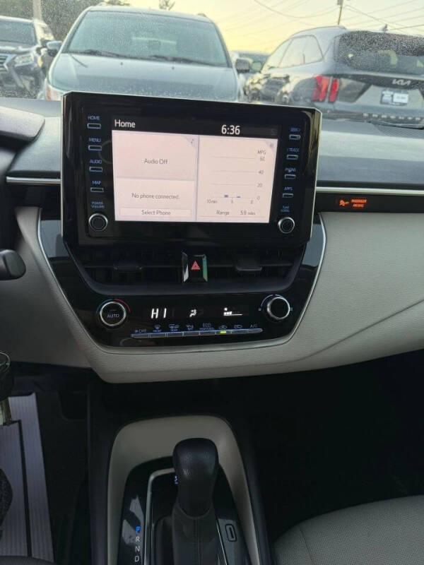 2020 Toyota Corolla LE