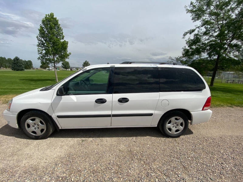 2006 Ford Freestar SE photo 2