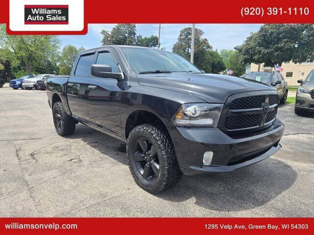2015 RAM 1500 Express 4x4 Crew Cab's photo