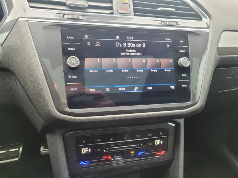 2023 Volkswagen Tiguan SE R-Line Black