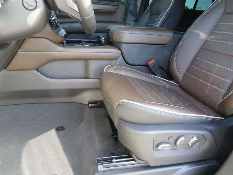 2025 GMC Yukon Denali Ultimate