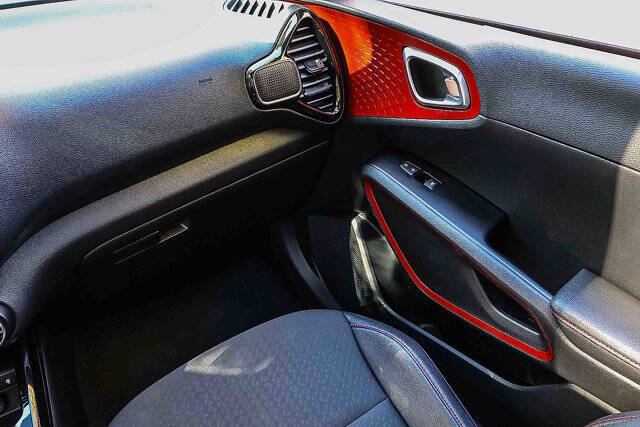 2023 Kia Soul GT-Line