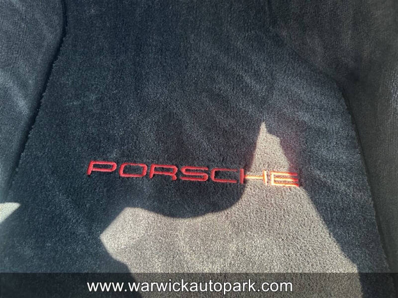 2001 Porsche 911 Carrera