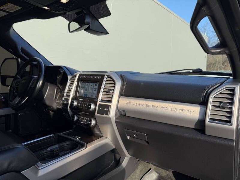 2017 Ford F-350 Super Duty Platinum