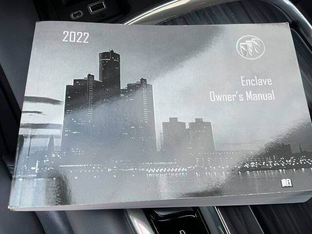 2022 Buick Enclave Essence