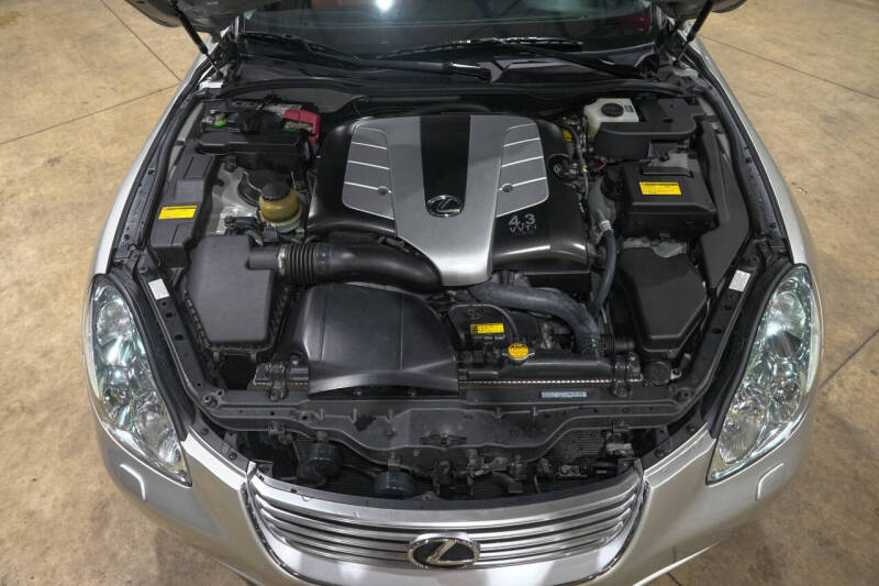 2004 Lexus SC 430