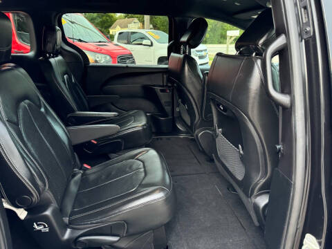 2021 Chrysler Pacifica Touring L