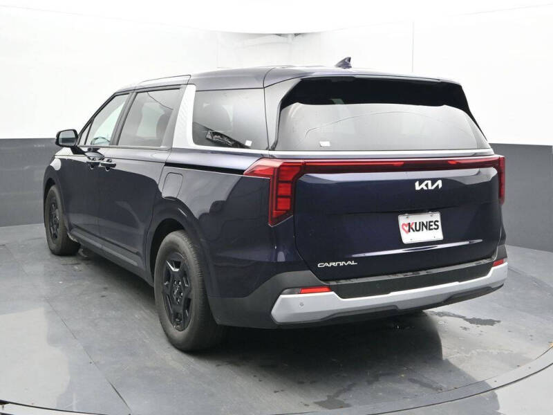 2026 Kia Carnival LXS