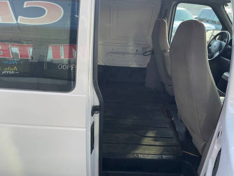 2001 Ford E-Series E-150