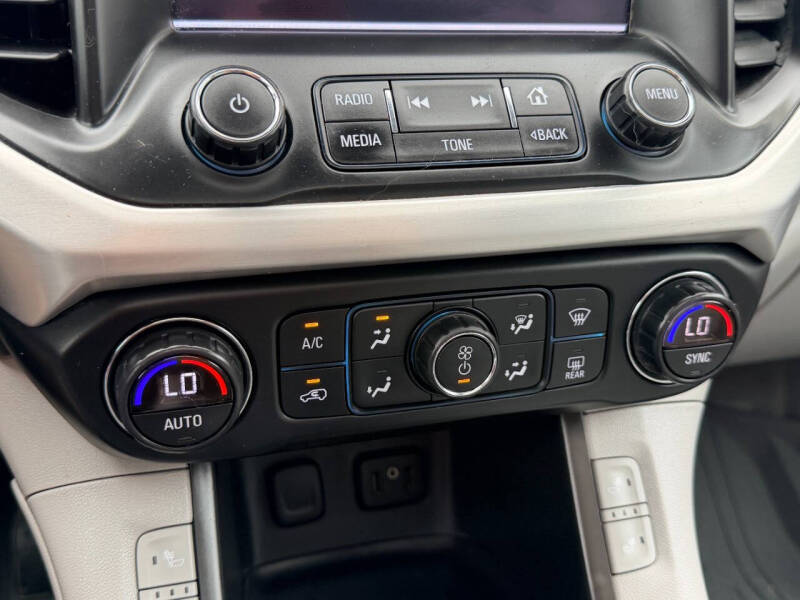 2017 GMC Acadia SLT-1