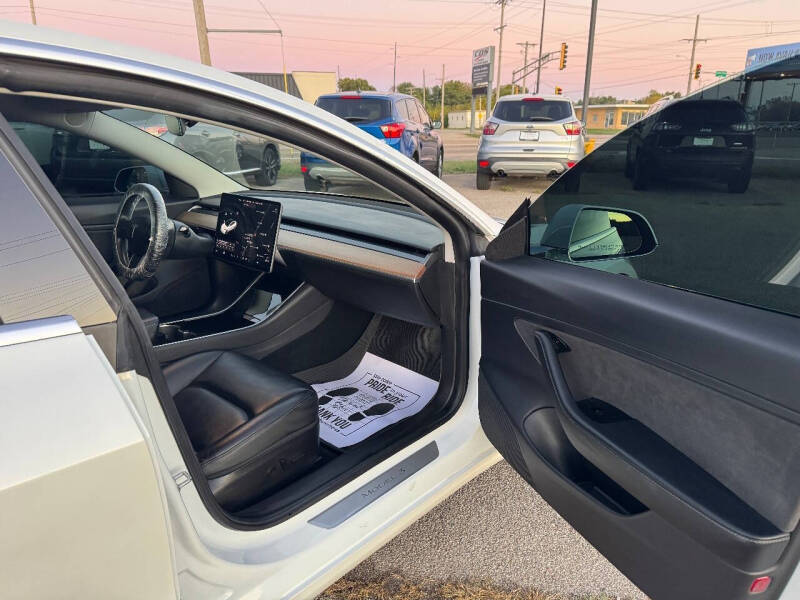 2020 Tesla Model 3 Long Range