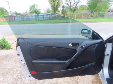 2012 Hyundai Genesis Coupe 3.8 Track