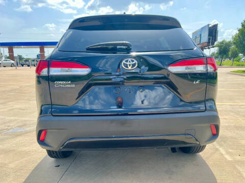 2023 Toyota Corolla Cross LE