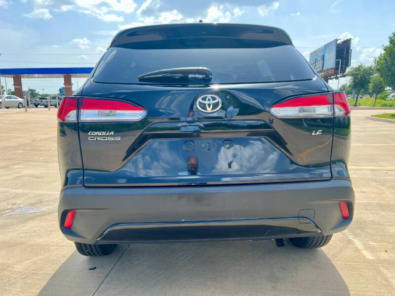 2023 Toyota Corolla Cross LE