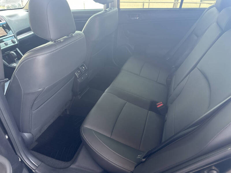 2017 Subaru Legacy 3.6R Limited