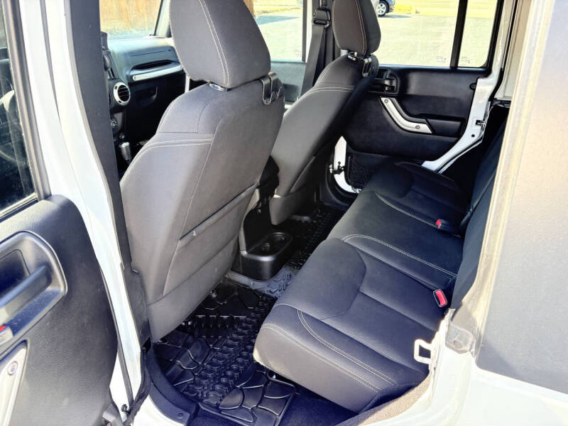 2016 Jeep Wrangler Unlimited Sahara