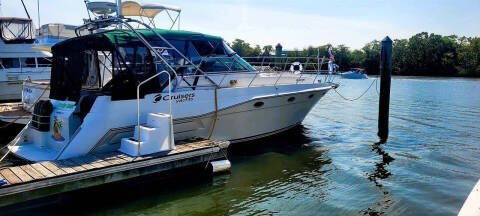 1989 Cruisers Yacht 3670