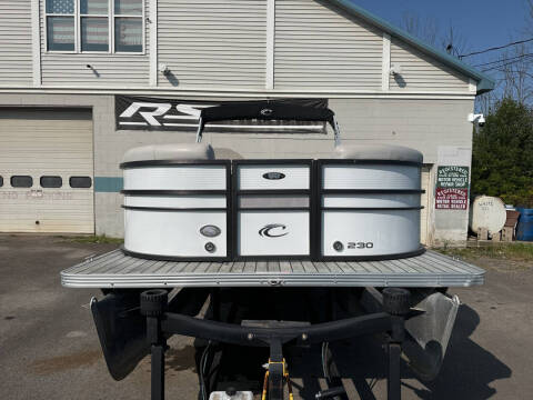 2017 Crest II 230 SLC