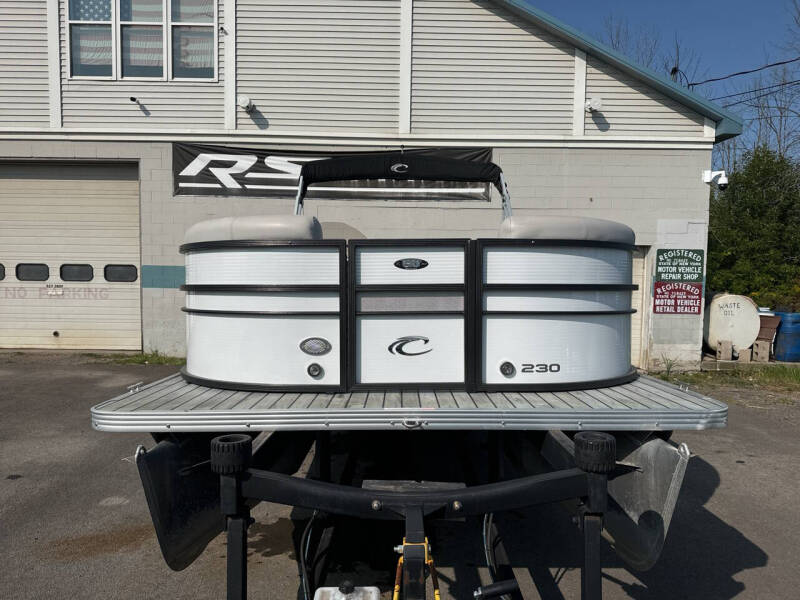 2017 Crest II 230 SLC